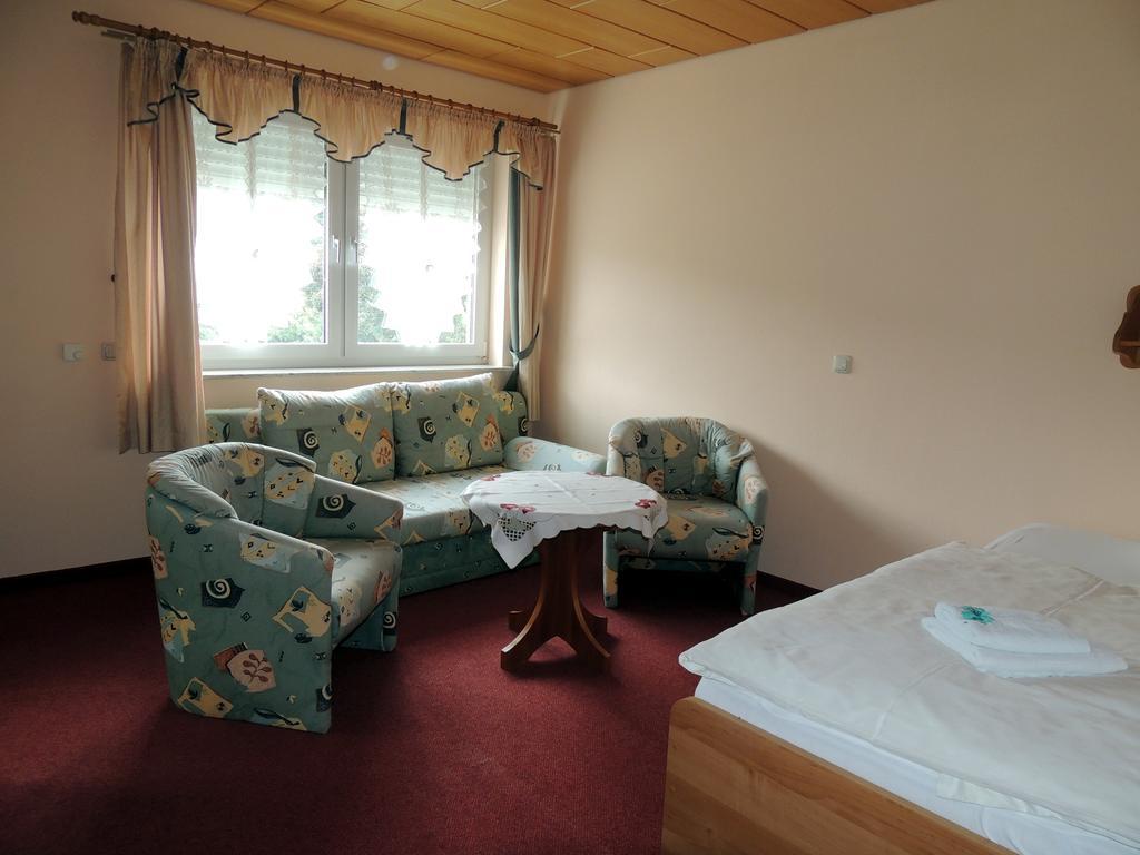 Gaestehaus Am Hirtenberg Breitenbrunn  Zewnętrze zdjęcie