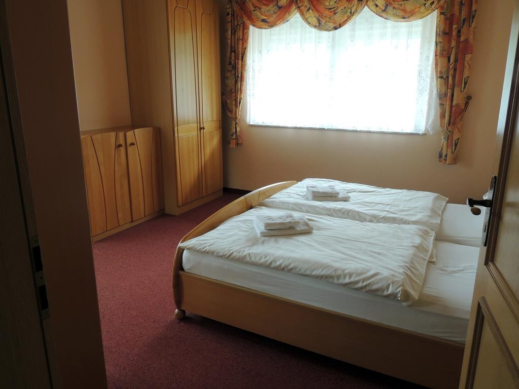 Gaestehaus Am Hirtenberg Breitenbrunn  Zewnętrze zdjęcie